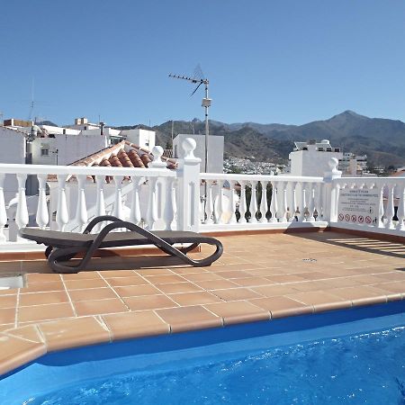 Pulguilla B Menyber Apartman Nerja Kültér fotó
