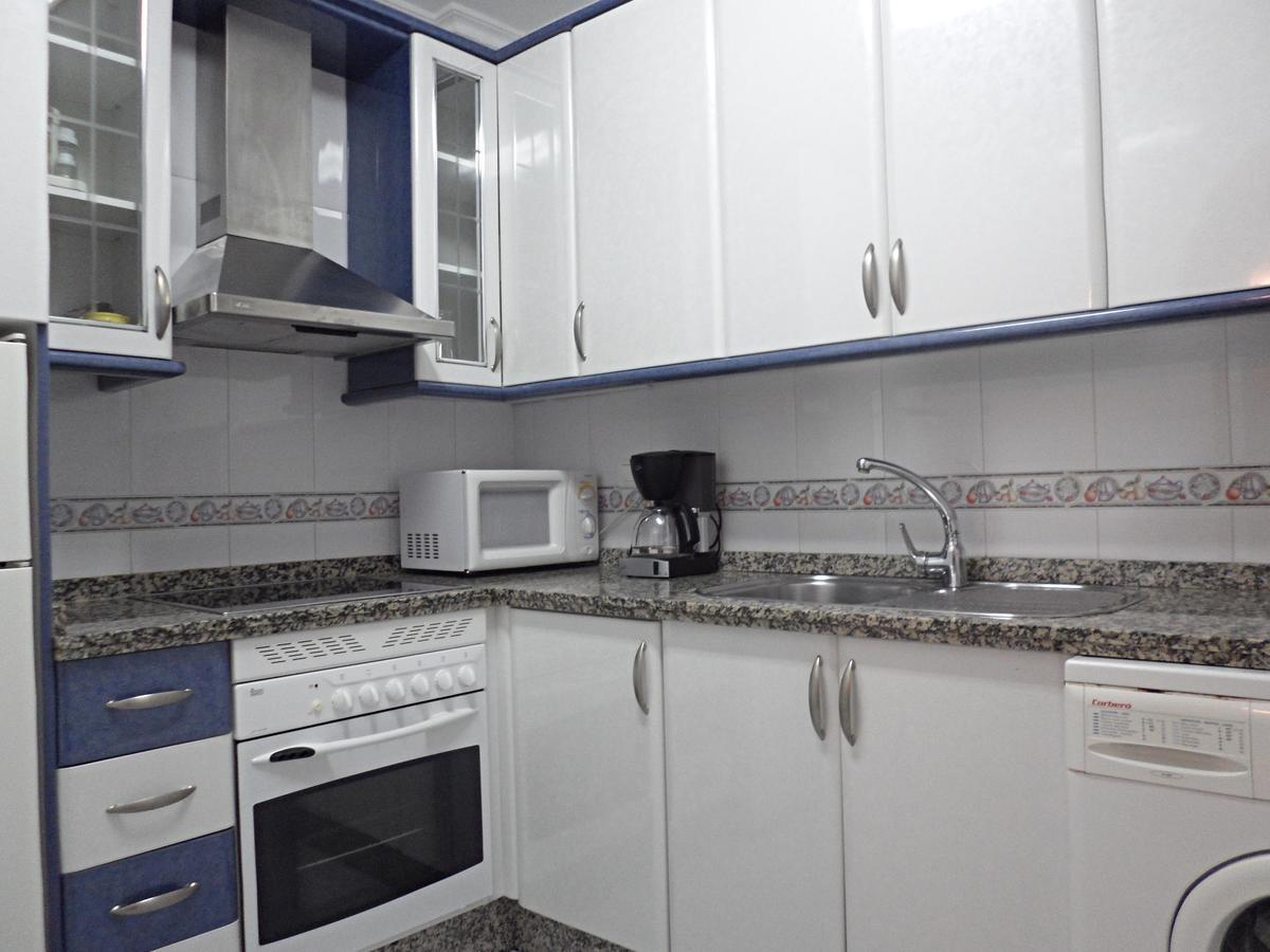 Pulguilla B Menyber Apartman Nerja Kültér fotó