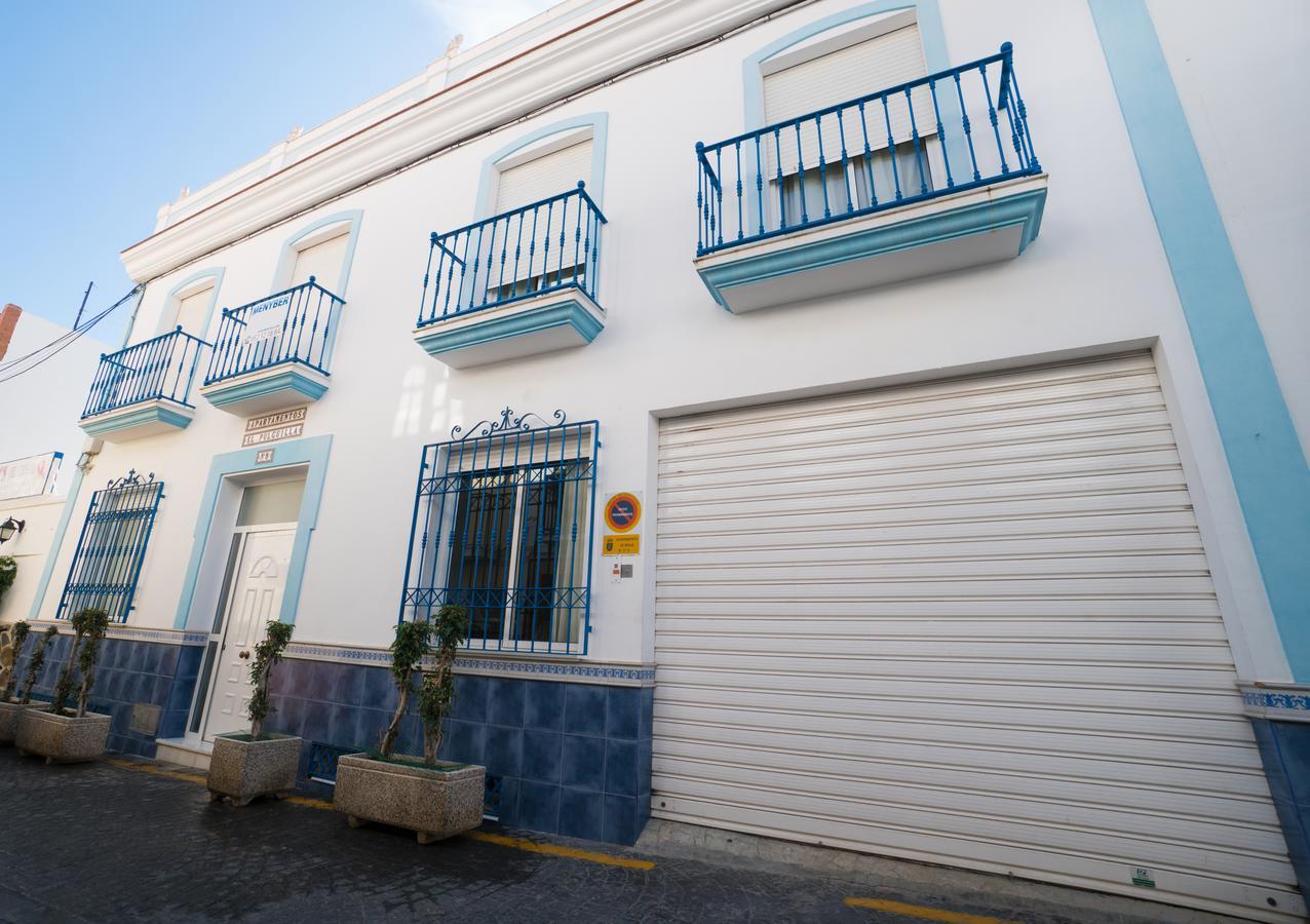 Pulguilla B Menyber Apartman Nerja Kültér fotó