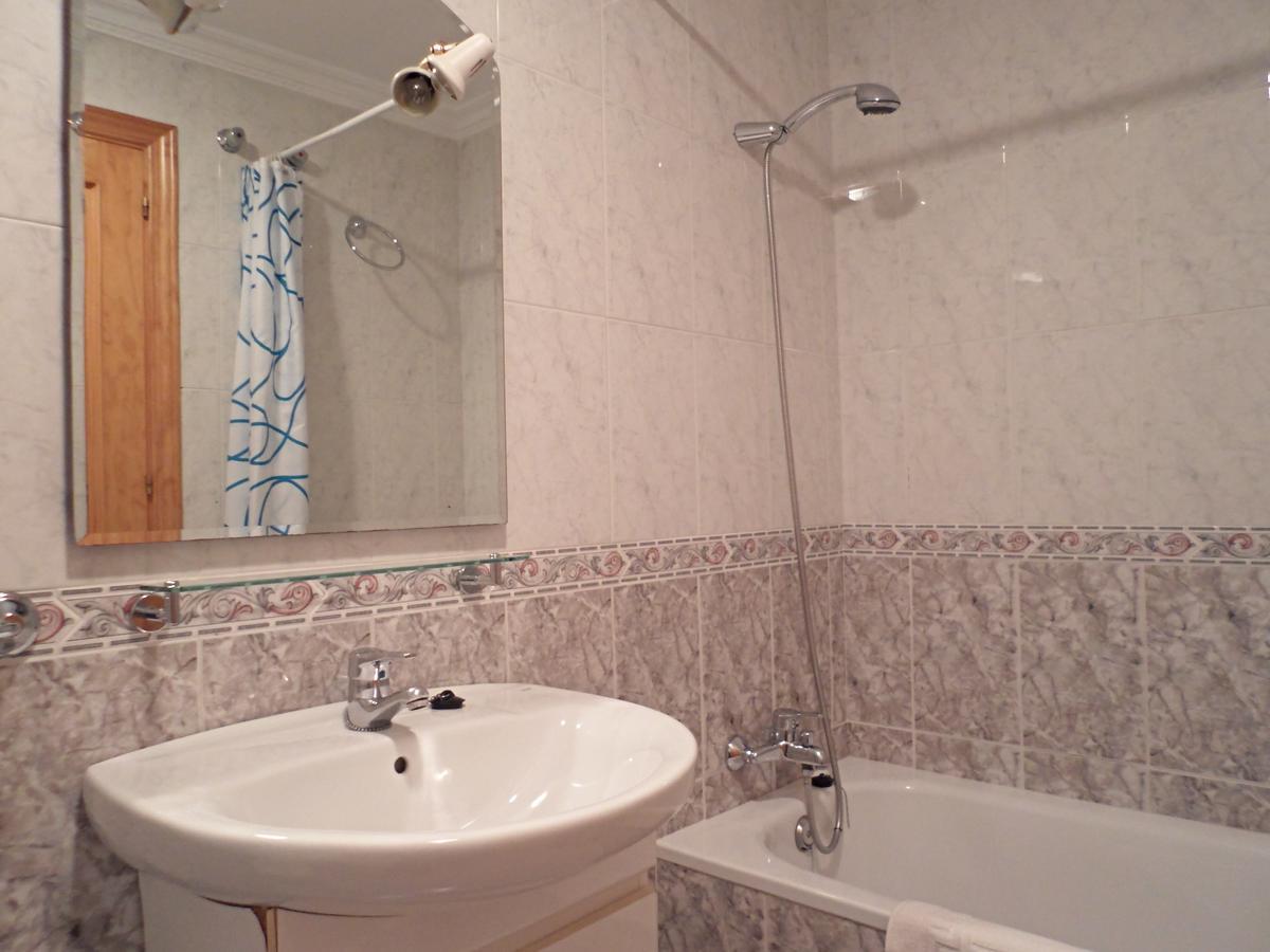 Pulguilla B Menyber Apartman Nerja Kültér fotó